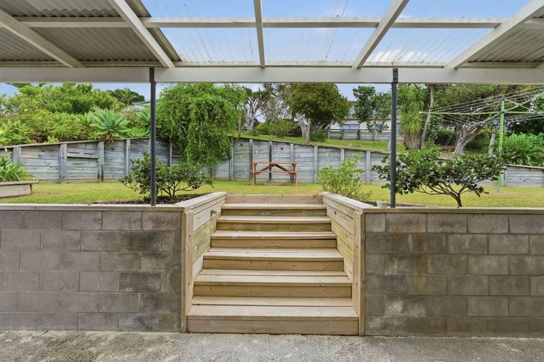 Photo of property in 45 Seaview Road, Cable Bay, 0420