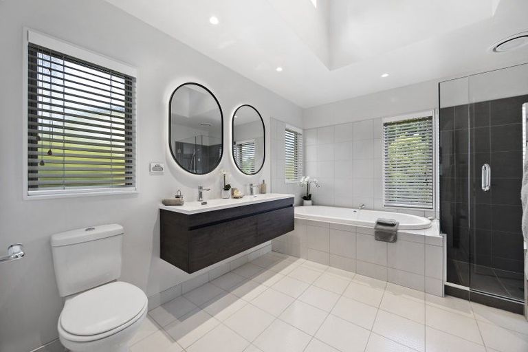 Photo of property in 36 Polo Lane, Whitford, Manurewa, 2576