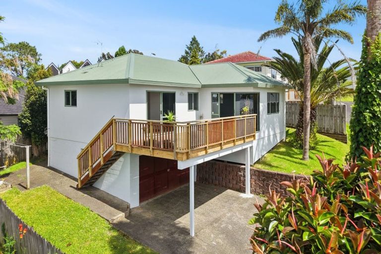 Photo of property in 17a Cherry Tree Place, Massey, Auckland, 0614