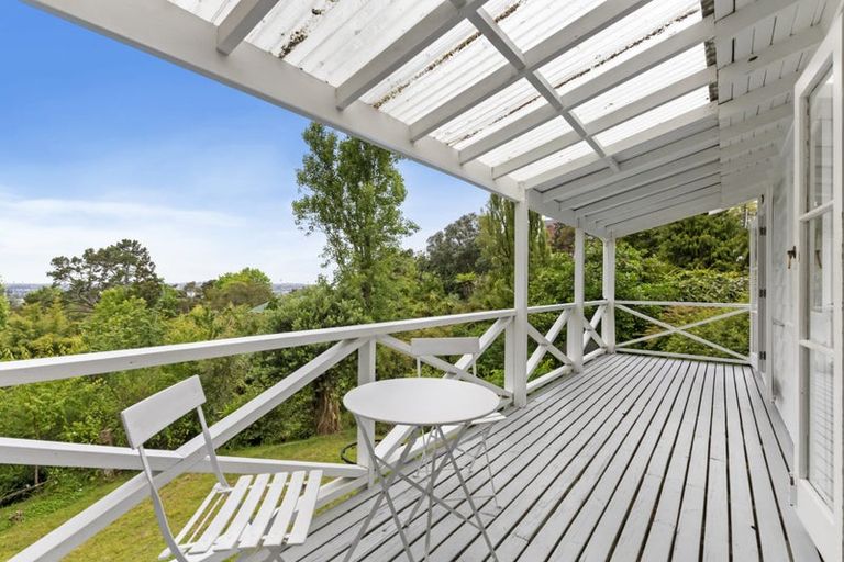 Photo of property in 70 Pleasant Road, Glen Eden, Auckland, 0602