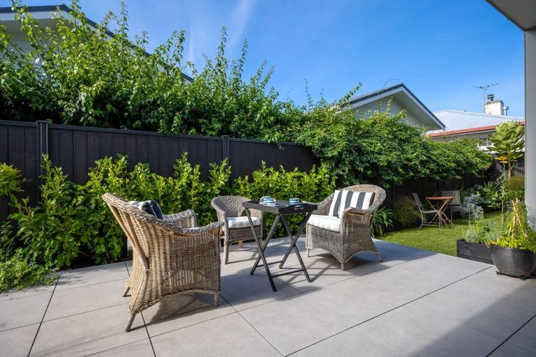 Photo of property in 2/1g Harley Street, Nelson, 7010