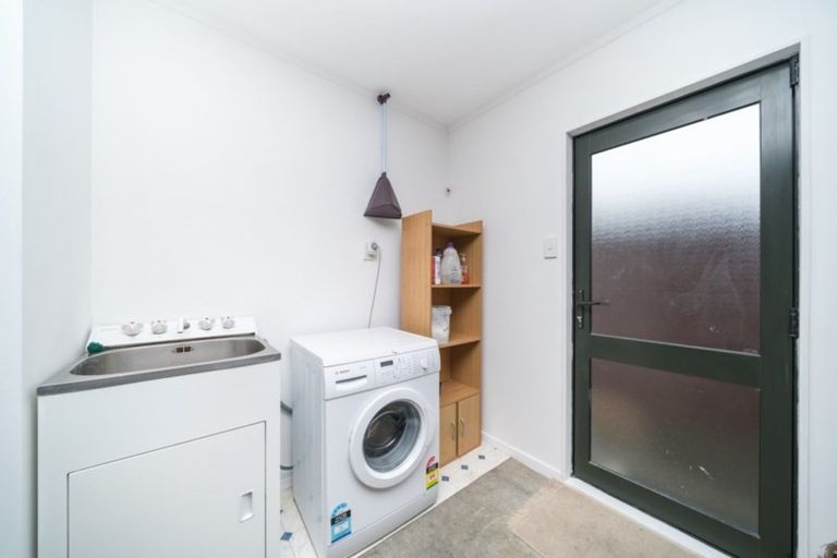 Photo of property in 11 Aspen Way, Kelvin Grove, Palmerston North, 4414