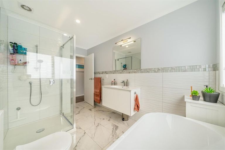 Photo of property in 12 Fenwick Crescent, Wallaceville, Upper Hutt, 5018