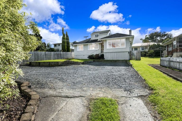 Photo of property in 2/13 Manuka Road, Bayview, Auckland, 0629