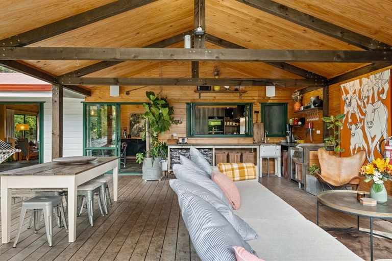 Photo of property in 241a Ararimu Valley Road, Helensville, Waimauku, 0882