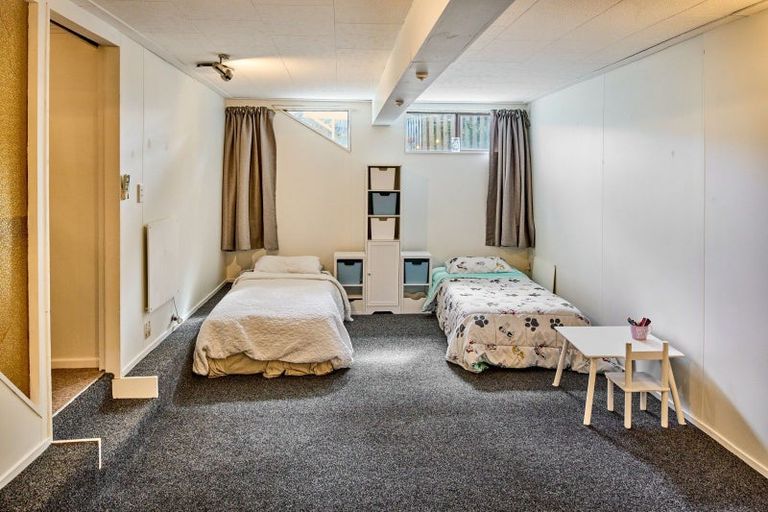 Photo of property in 6 Matai Street, Tawa, Wellington, 5028