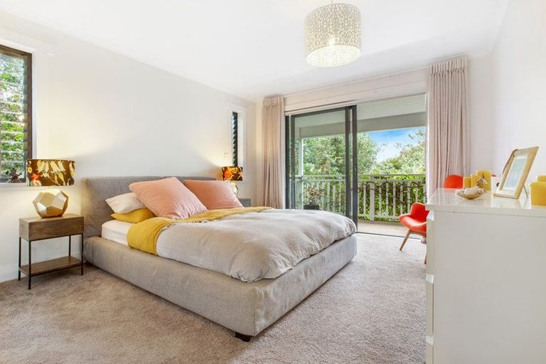 Photo of property in 40 Calais Terrace, Ostend, Waiheke Island, 1081