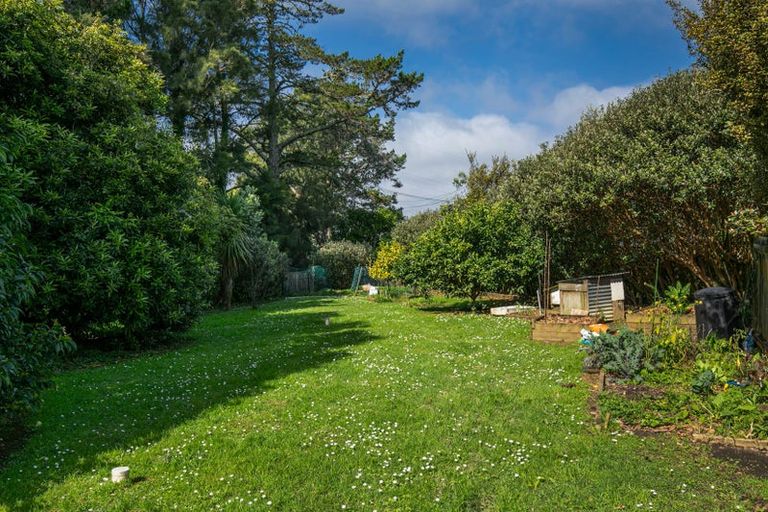 Photo of property in 140 The Avenue, Lucas Heights, Auckland, 0632