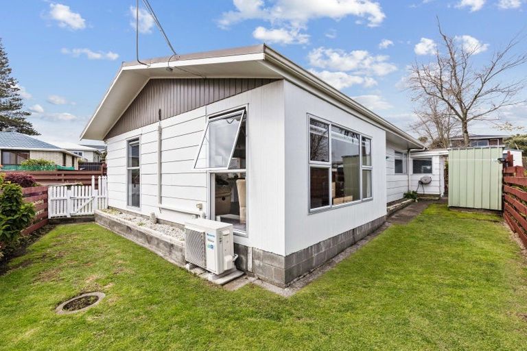 Photo of property in 3/166 Ngamotu Road, Spotswood, New Plymouth, 4310