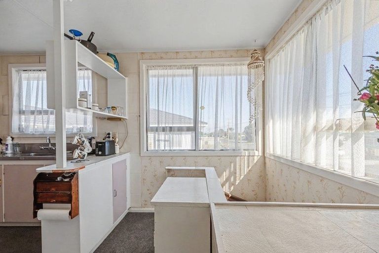 Photo of property in 74a Matai Street, Castlecliff, Whanganui, 4501