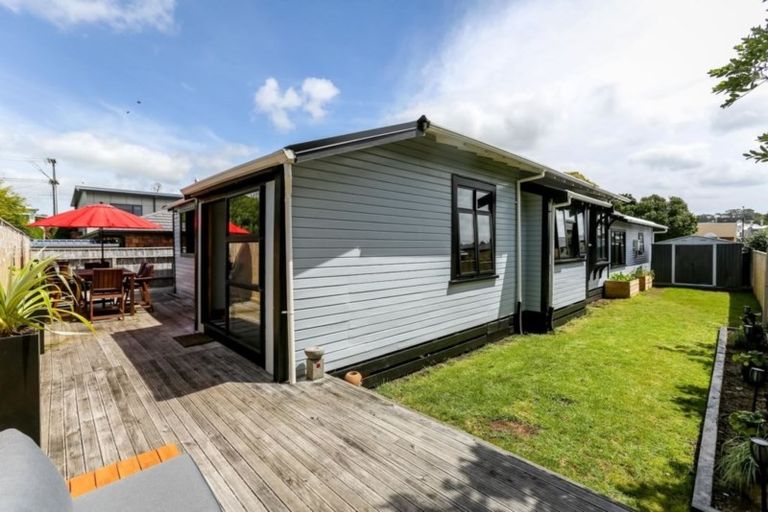 Photo of property in 482b Saint Aubyn Street, Moturoa, New Plymouth, 4310