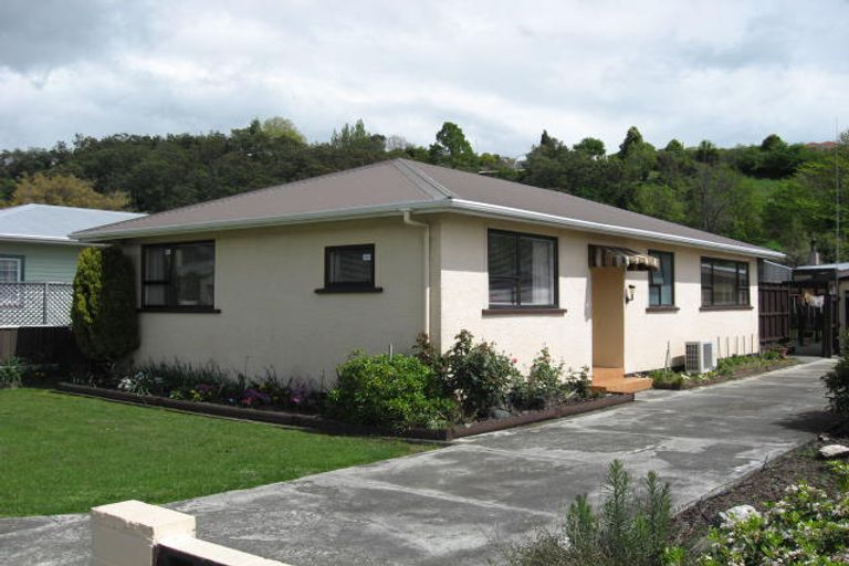 Photo of property in 242 Vanguard Street, Nelson South, Nelson, 7010