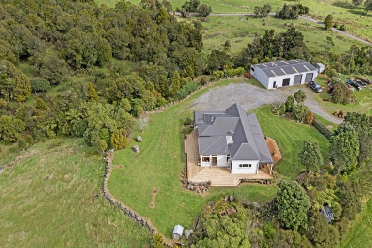 Photo of property in 3095 Carrington Road, Okato, New Plymouth, 4381