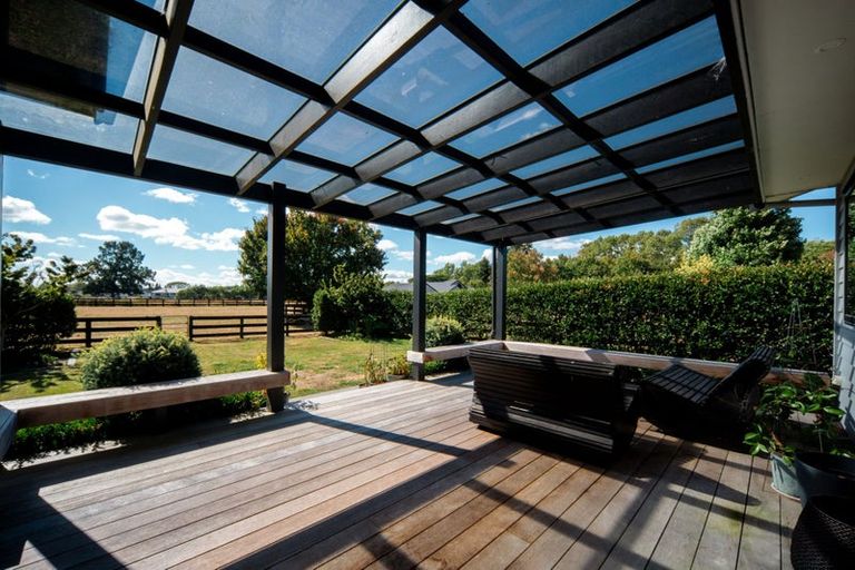 Photo of property in 27 Puketaha Road, Swanson, Auckland, 0816