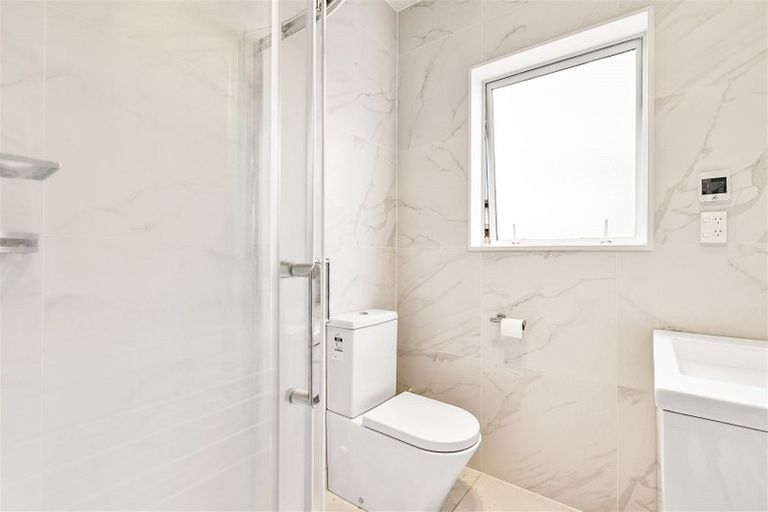 Photo of property in 18 Camp X Place, Whenuapai, Auckland, 0618