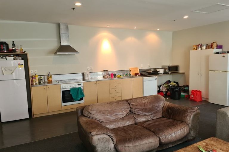Photo of property in Hanson House, 2/27 Hanson Street, Mount Cook, Wellington, 6021