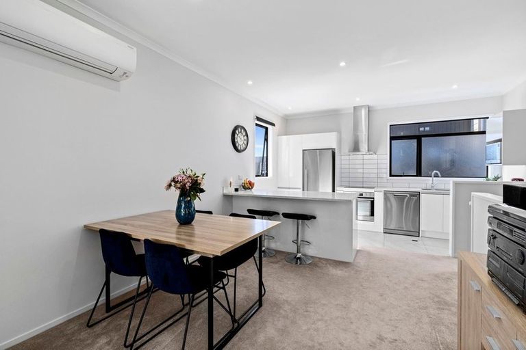 Photo of property in 62 Mapou Road, Hobsonville, Auckland, 0616