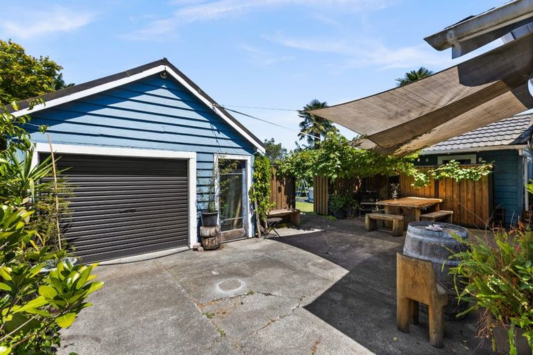 Photo of property in 115 Charlotte Crescent, Mayfair, Hastings, 4122