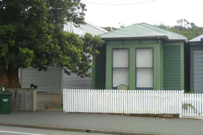 Photo of property in 72 Wallace Street, Mount Cook, Wellington, 6021