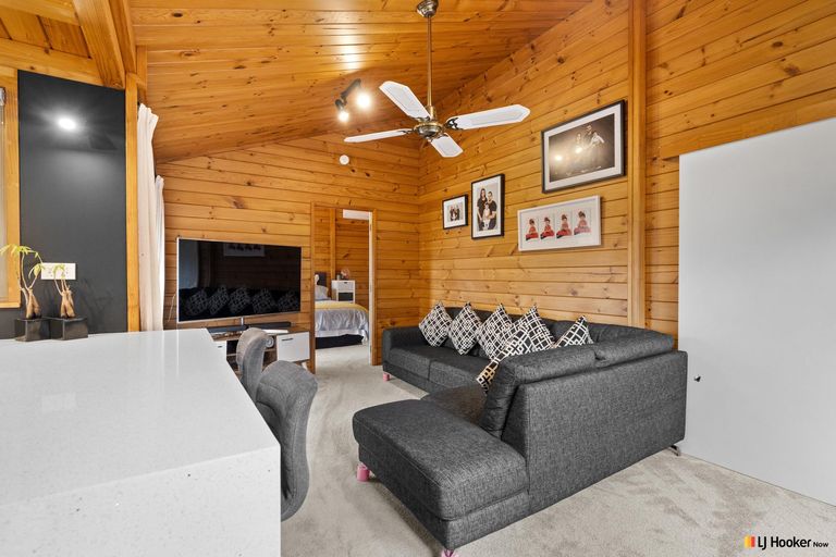 Photo of property in 3 Tuakura Way, The Gardens, Auckland, 2105