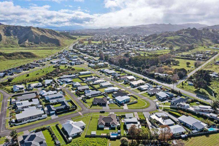 Photo of property in 19 Hamilton Drive, Wainui, Gisborne, 4010