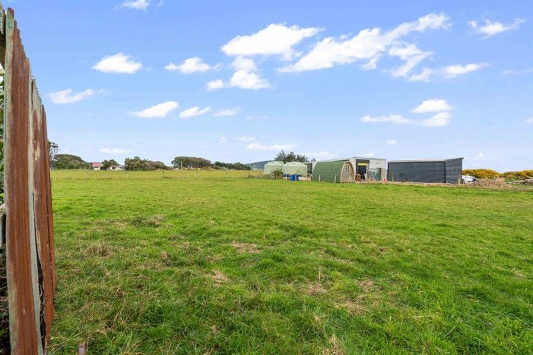 Photo of property in 15 Thomas Road, Orepuki, Riverton, 9881