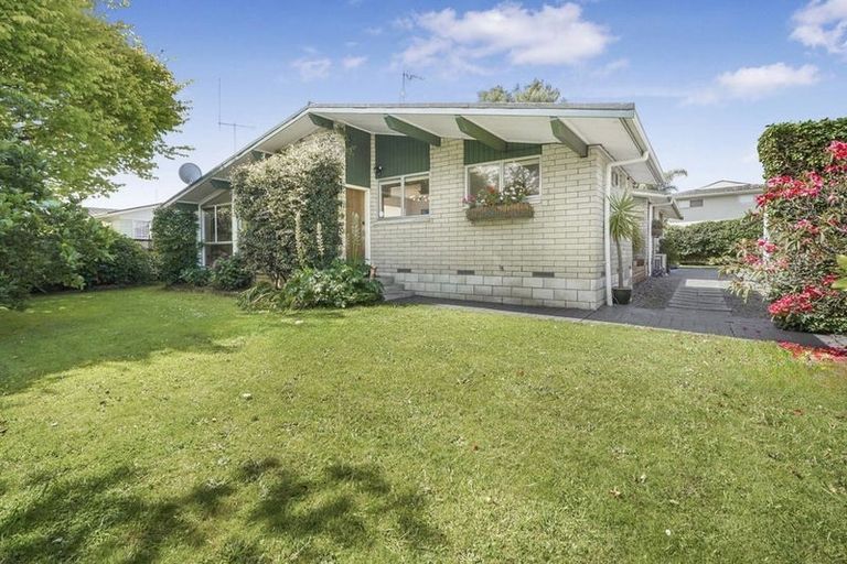 Photo of property in 154 Totara Drive, Pukete, Hamilton, 3200