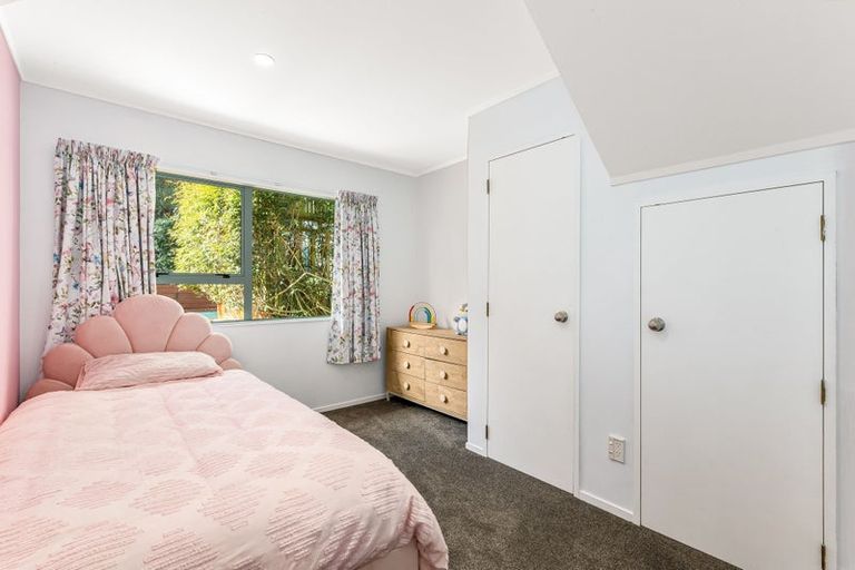 Photo of property in 10 Portage Place, Whitby, Porirua, 5024