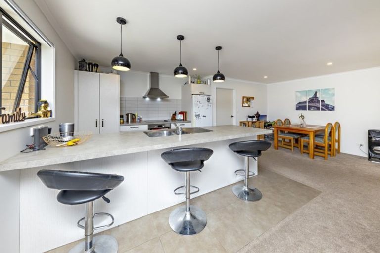 Photo of property in 2 Springburn Place, Pokeno, 2402