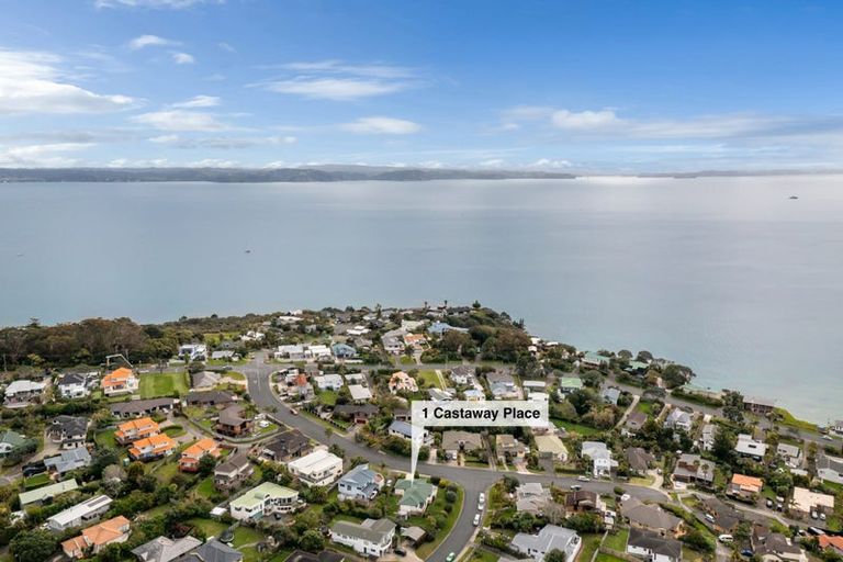 Photo of property in 1 Castaway Place, Gulf Harbour, Whangaparaoa, 0930