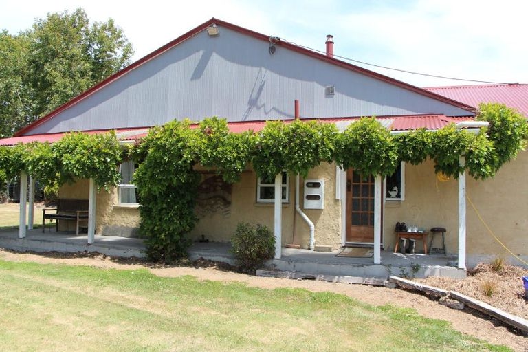Photo of property in 104 Middle Road, Saint Andrews, Timaru, 7972