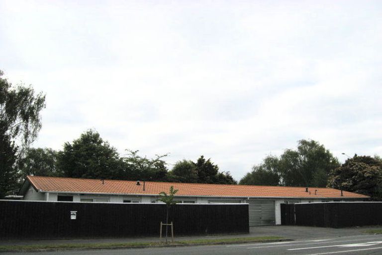 Photo of property in 93 Grahams Road, Burnside, Christchurch, 8041