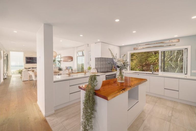 Photo of property in 4 Melleray Place, Redcliffs, Christchurch, 8081