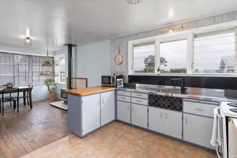 Photo of property in 19 Solway Crescent, Solway, Masterton, 5810