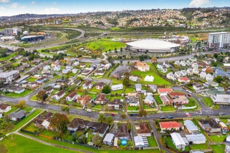 Photo of property in 40 Inverell Avenue, Wiri, Auckland, 2104