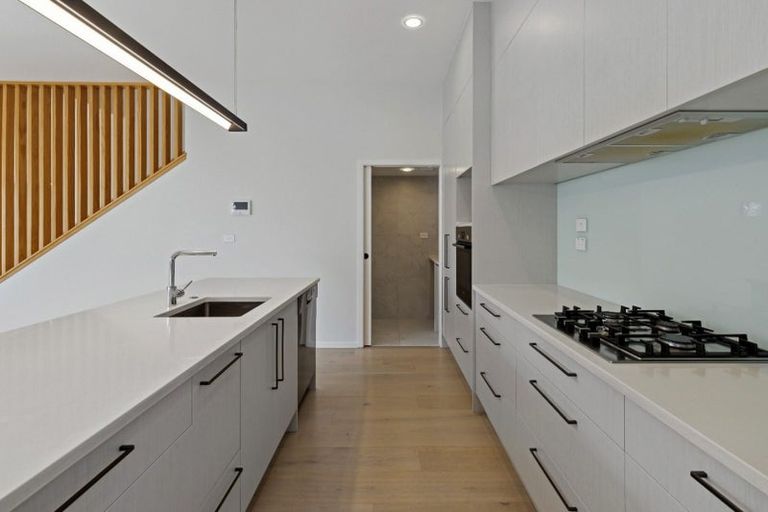 Photo of property in 8 Matau Way, Hauraki, Auckland, 0622