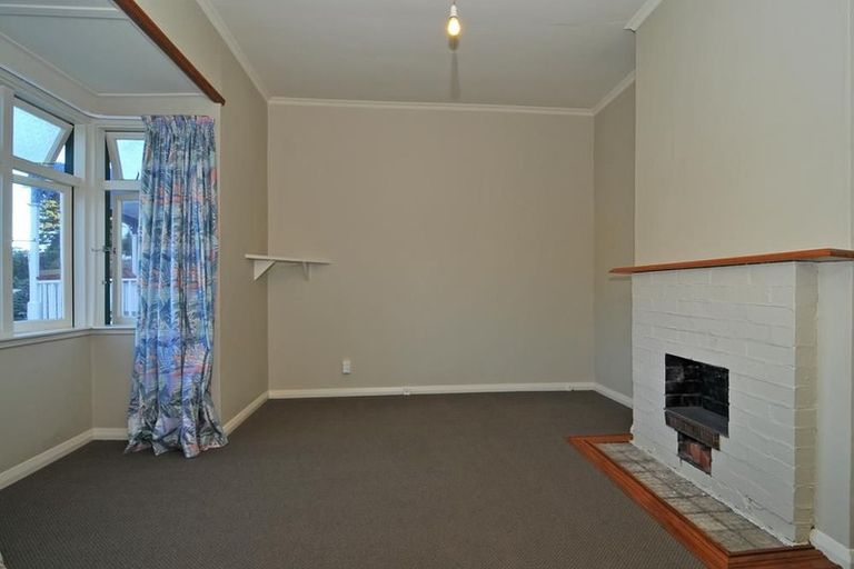 Photo of property in 12a Freeling Street, Island Bay, Wellington, 6023