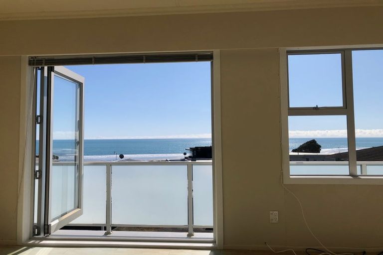 Photo of property in 3/23a Hamblyn Street, Strandon, New Plymouth, 4312