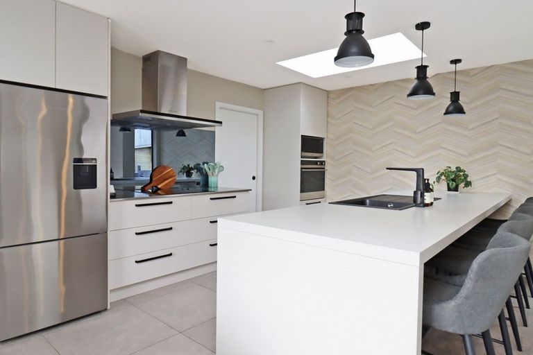 Photo of property in 19 Grove Avenue, Weston, Oamaru, 9401