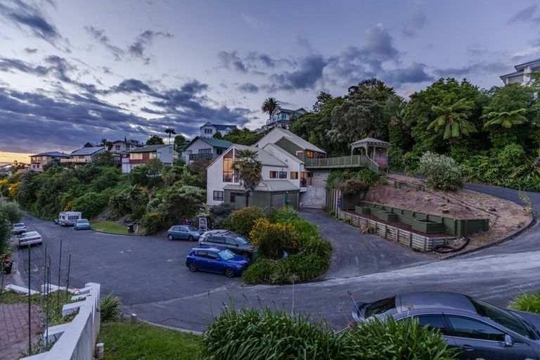 Photo of property in 137 Priestley Terrace, Bluff Hill, Napier, 4110