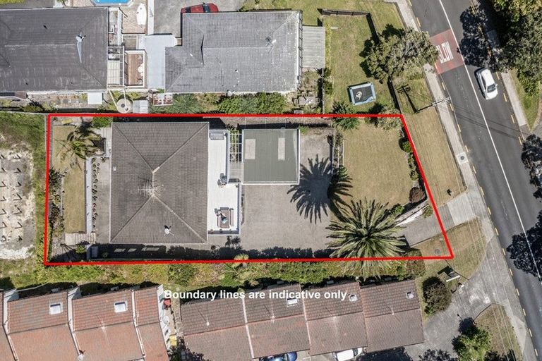 Photo of property in 26 Glencoe Road, Browns Bay, Auckland, 0630