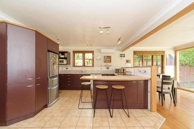 Photo of property in 12 Tawa Street, Palmerston North, 4414