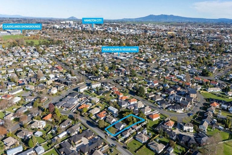 Photo of property in 15 Paul Crescent, Fairfield, Hamilton, 3214