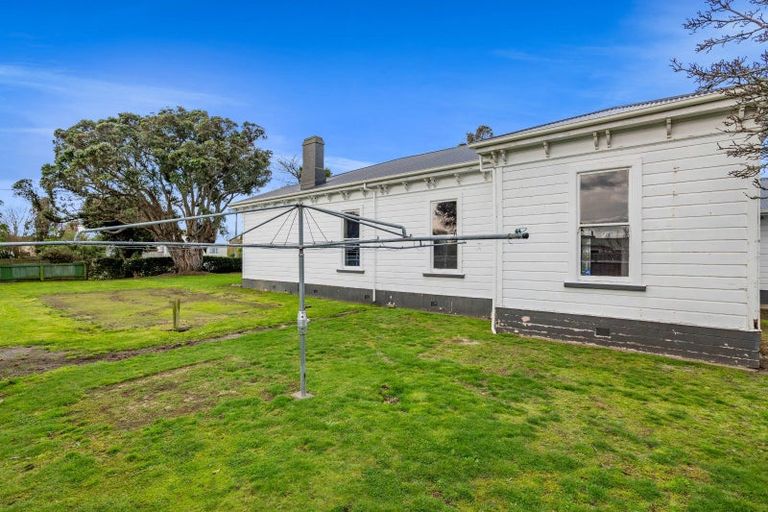 Photo of property in 76 South Road, Manaia, 4612