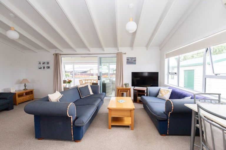 Photo of property in 26 Mahana Road, Ngatea, 3503