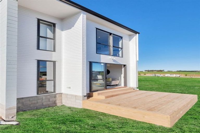 Photo of property in 19 Herekino Street, Westgate, Auckland, 0814