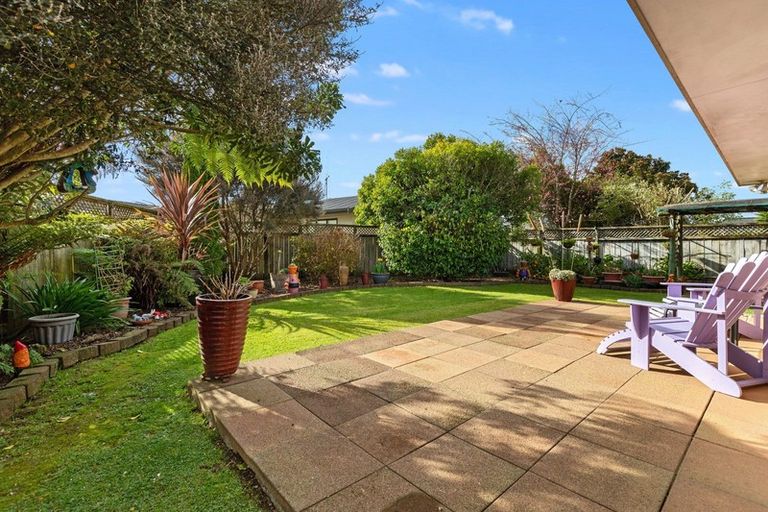 Photo of property in 47 Waiwherowhero Drive, St Andrews, Hamilton, 3200