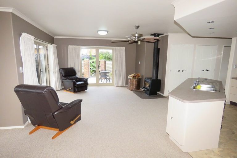 Photo of property in 7 Rochfort Place, Westport, 7825