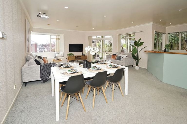 Photo of property in 52 Greenfield Drive, Western Heights, Hamilton, 3200