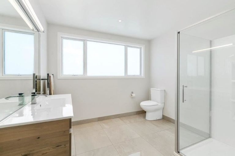 Photo of property in 1 Tuangi Way, Papamoa Beach, Papamoa, 3118